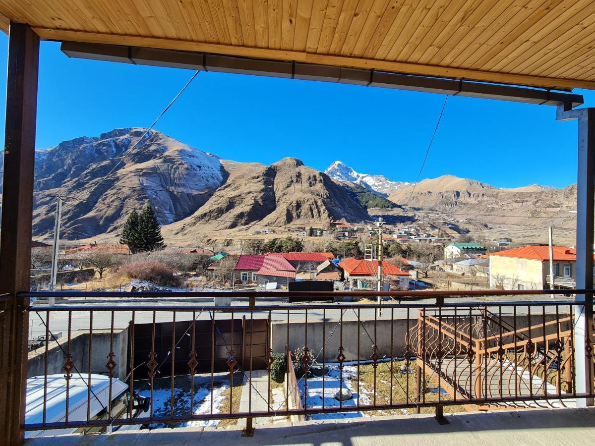 Sunny Mountain House Hotel Kazbegi Bagian luar foto