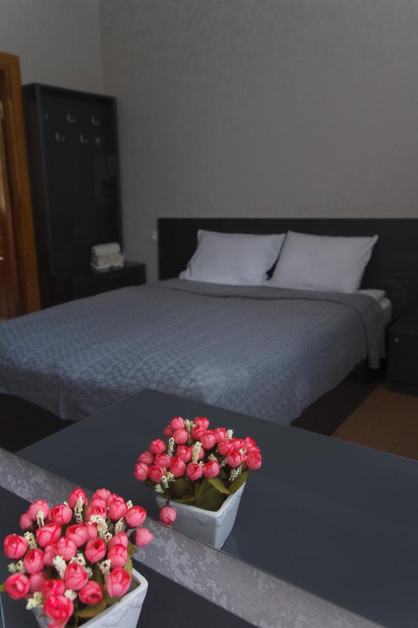 Sunny Mountain House Hotel Kazbegi Bagian luar foto